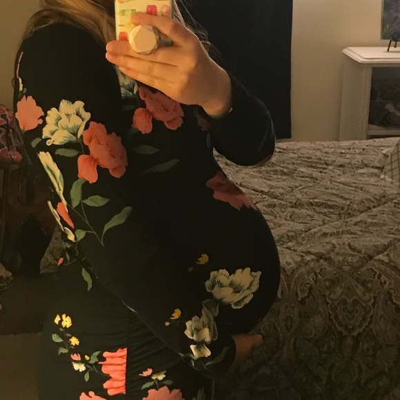 Old Navy fitted midi maternity dress - Picture 2 of 2